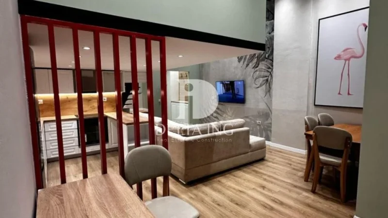 Tirane, shitet apartament duplex 1+1 Kati 0, 55 m² 115.000 € (Bulevardi Bajram Curri)