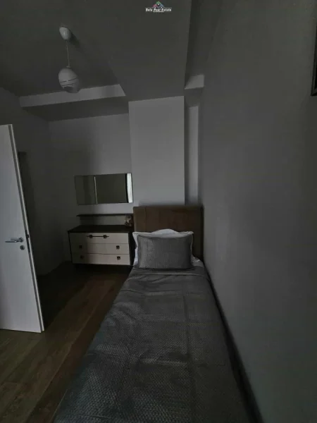 Tirane, jepet me qera apartament 2+1 Kati 4, 110 m² 600 € (siri kodra)