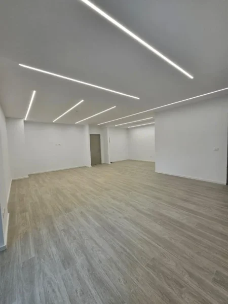 Tirane, shitet apartament 2+1 , 145 m² (Ambassador 3)