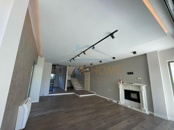 Gjiri Lalezit | Hamallaj, shitet Vile, 2 Kateshe, 219 m² 700.000 € (Lura 3 , Gjiri i Lalëzit)