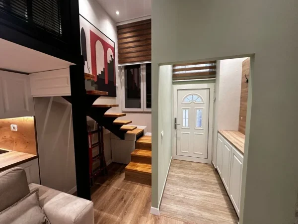 Tirane, shes apartament duplex 1+1 Kati 0, 55 m² 115.000 € (Bulevardi Bajram Curri)