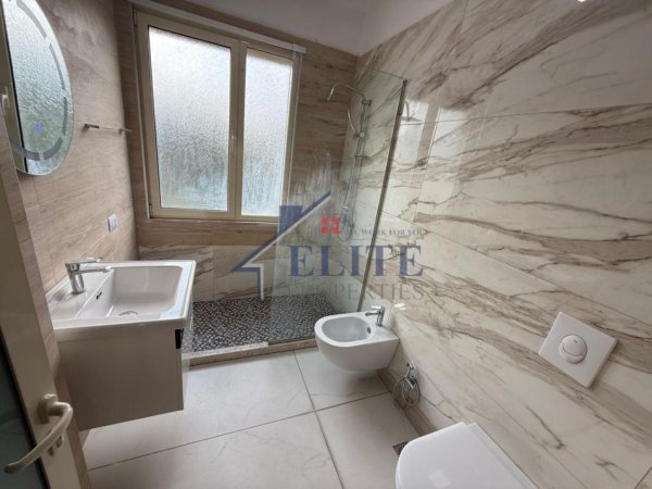 Tirane, jepet me qera apartament 1+1+Ballkon Kati 2, 65 m² 500 € (Liqeni i Thate)