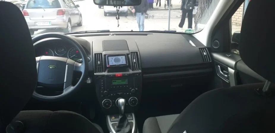 Korce, shitet SUV | Xhip Land Rover Freelander 2 4x4 Nafte, ulliri automatik Kondicioner 250.000 km 6.900 €