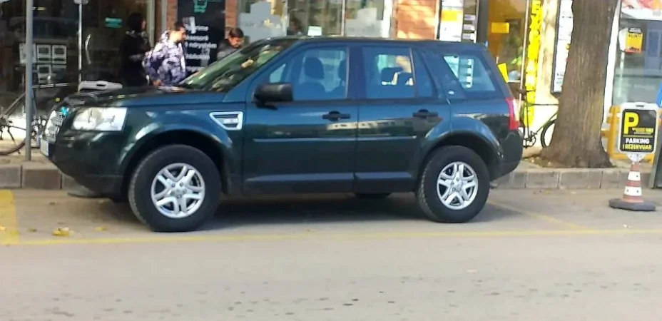 Korce, shitet SUV | Xhip Land Rover Freelander 2 4x4 Nafte, ulliri automatik Kondicioner 250.000 km 6.900 €