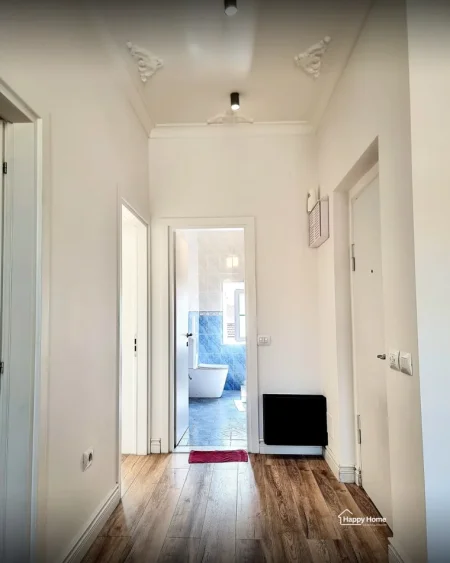 Tirane, jepet me qera apartament 2+1+Ballkon Kati 4, 72 m² 500 € (Kavajes)