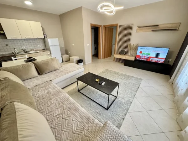 Qera Ditore 1+1 Myslym Shyr