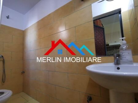 Tirane, jepet me qera garsonier 1+1 Kati 2, 37 m² 350 € (Rruga 5 Maji)