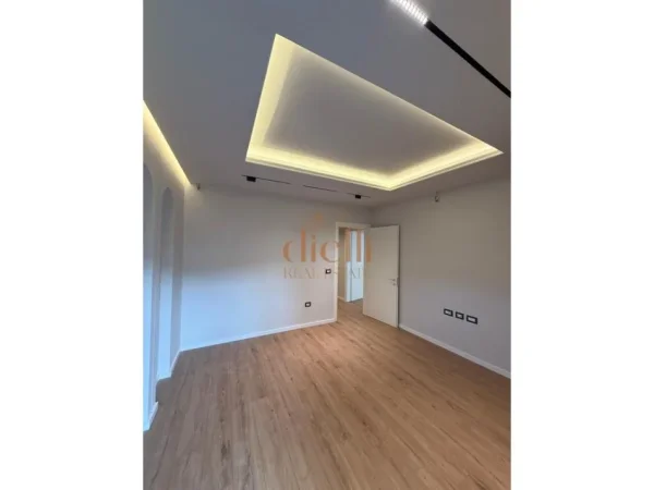 Tirane, shitet apartament 1+1 Kati 2, 78 m² 188.232 € (KOPSHTI ZOLOGJIK)
