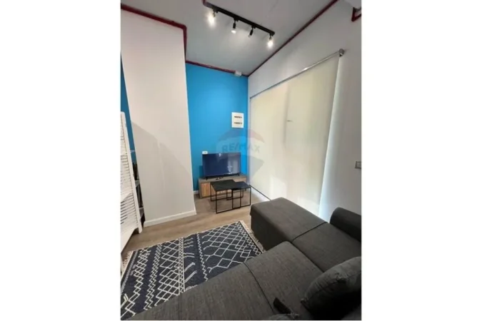shitet , 74 m² 159.000 € (Shitet Dyqan + Studio tek Ali Demi)