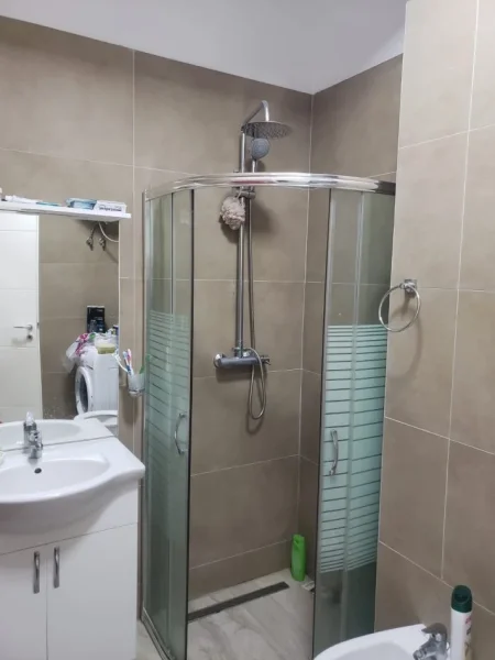 Durres, shitet apartament 2+1+Ballkon Kati 3, 58 m² 235.000 € (Gjiri i Lalzit, Hamallaj)