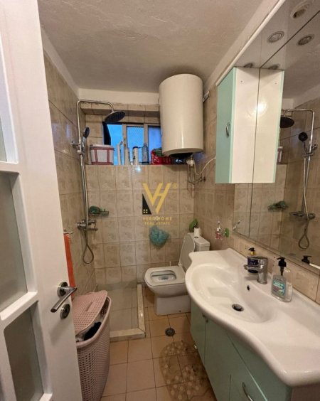 Tirane, jepet me qera apartament 2+1+Ballkon Kati 5, 60 m² 500 € (ISH RESTORANT DURRESI)
