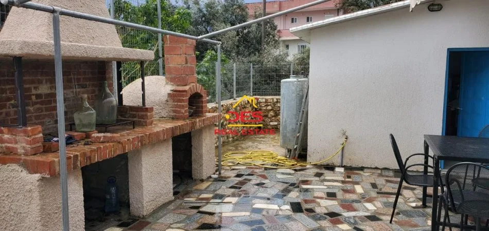 Sarande, shitet shtepi 2+1 Kati 0, 490 m² 