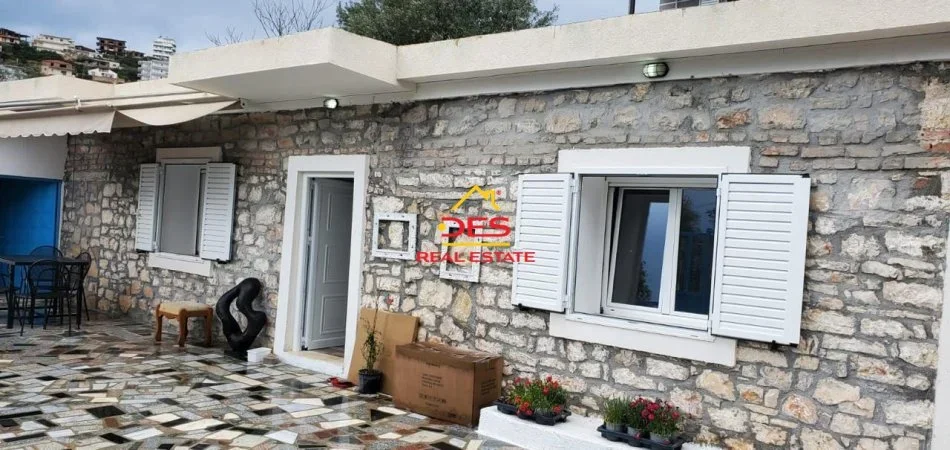 Sarande, shitet shtepi 2+1 Kati 0, 490 m² 