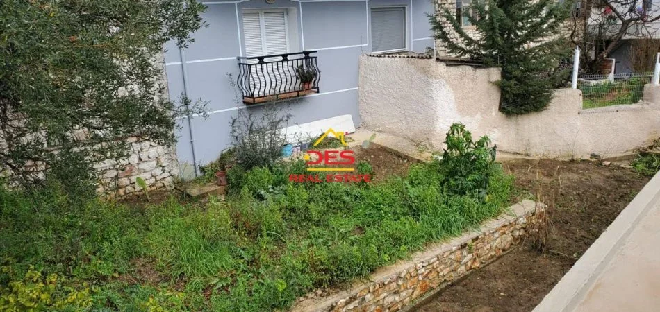 Sarande, shitet shtepi 2+1 Kati 0, 490 m² 