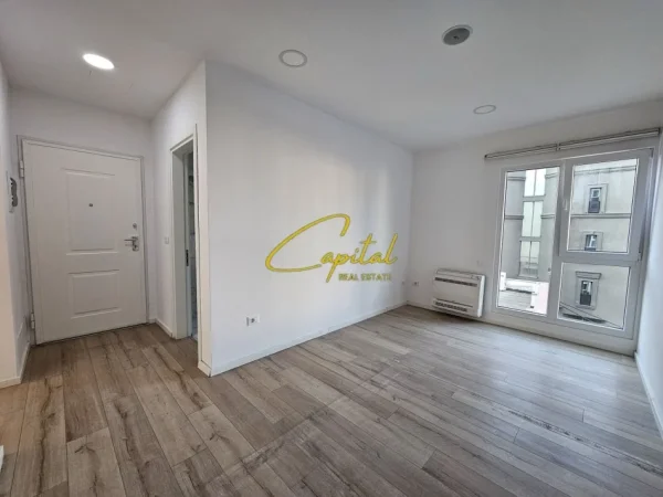 Tirane, jepet me qera zyre Kati 2, 175 m² 2.300 € (RRUGA E ELBASANIT)