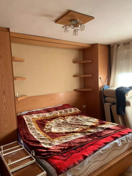 Tirane, jepet me qera apartament 1+1+BLK Kati 3, 50 m² 400 Euro (Muhamet Gjollesha)