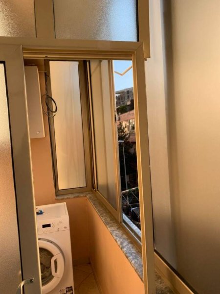 Tirane, jepet me qera apartament 1+1+BLK Kati 3, 50 m² 400 Euro (Muhamet Gjollesha)