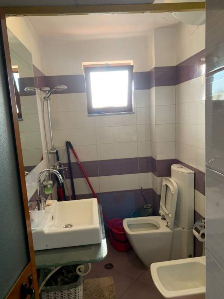 Tirane, jepet me qera apartament 1+1+BLK Kati 3, 50 m² 400 Euro (Muhamet Gjollesha)