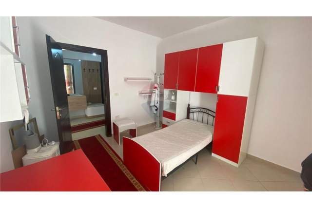 Tirane, jepet me qera apartament 3+1+A+BLK Kati 2, 120 m² 600 Euro (ne Mullet)