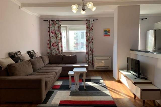 Tirane, jepet me qera apartament 2+1 Kati 4, 95 m² 600 Euro (kompleksi kontakt)