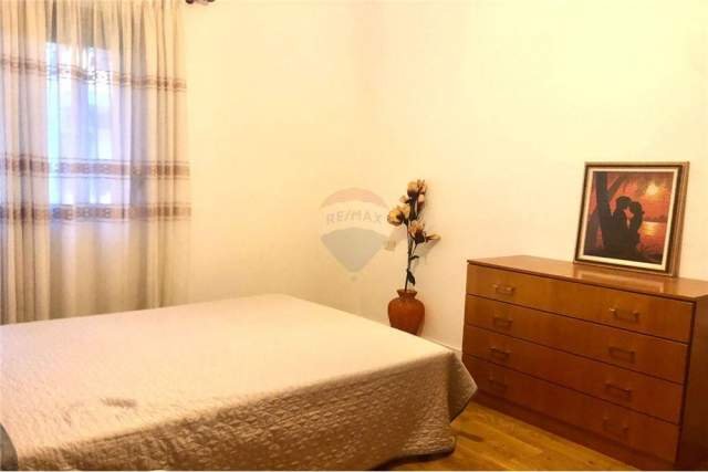 Tirane, jepet me qera apartament 1+1 Kati 3, 69 m² 400 Euro (Rruga Bill Klinton - Komuna e Parisit - Eleonora)