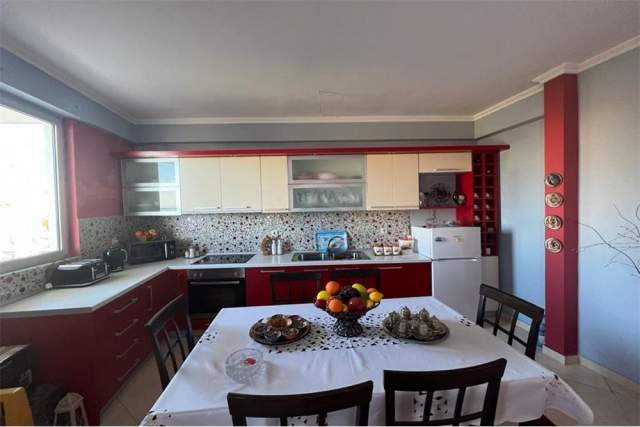 Vlore, shitet apartament 2+1+A+BLK Kati 5, 101 m² 155.000 Euro (Rruga Murat Terbaci)