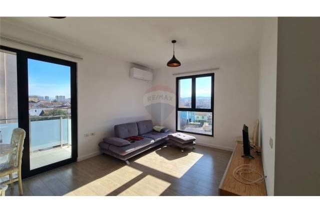 Tirane, jepet me qera apartament 3+1+A+BLK Kati 3, 115 m² 55.000 Leke (Laprake, Dogana)