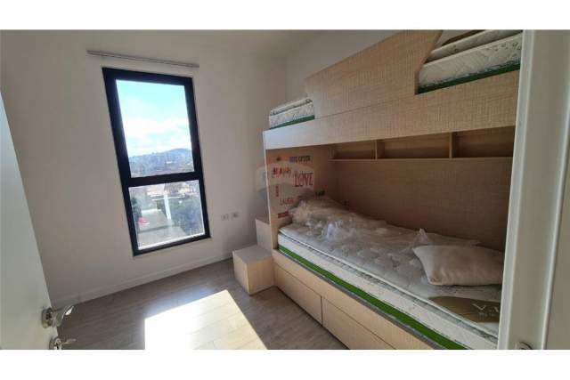 Tirane, jepet me qera apartament 3+1+A+BLK Kati 3, 115 m² 55.000 Leke (Laprake, Dogana)