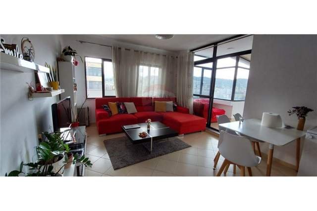 Tirane, jepet me qera apartament 3+1+A+BLK Kati 10, 103 m² 550 Euro (21 Dhjetori)
