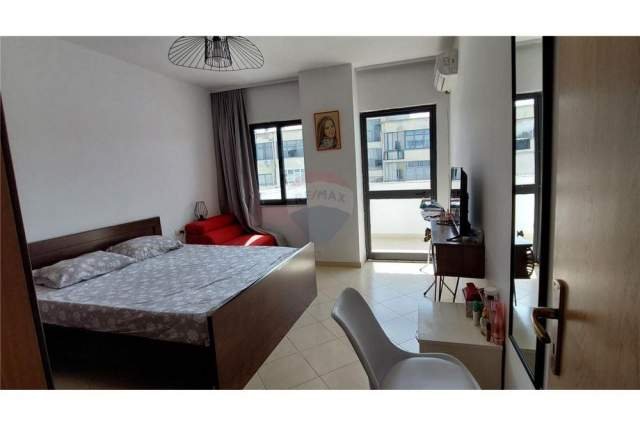Tirane, jepet me qera apartament 3+1+A+BLK Kati 10, 103 m² 550 Euro (21 Dhjetori)