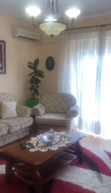 Tirane, jepet me qera apartament 2+1+BLK Kati 3, 75 m² 450 Euro (Prane Neptunit)