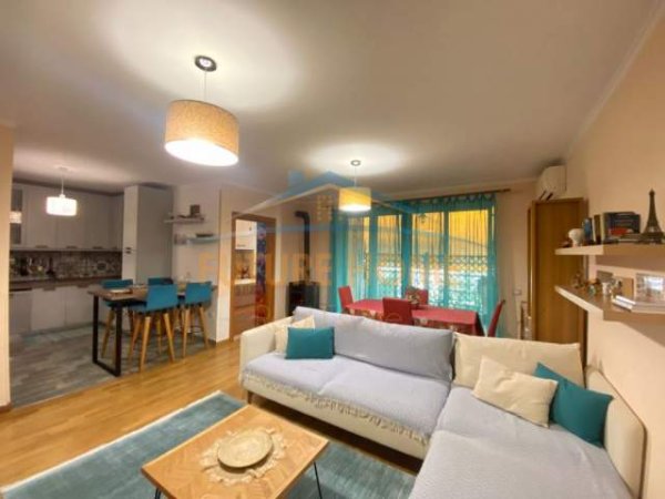 Tirane, jepet me qera apartament 2+1+BLK Kati 2, 88 m² 650 Euro