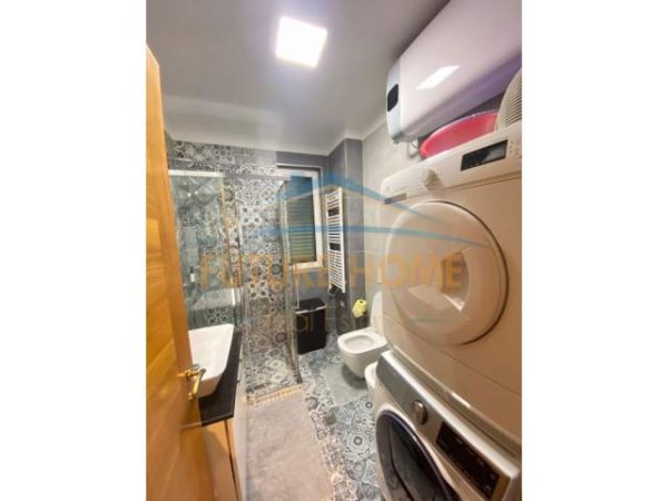 Tirane, jepet me qera apartament 2+1+BLK Kati 2, 88 m² 650 Euro
