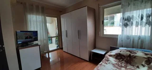 Tirane, jepet me qera 2+1+BLK Kati 6, 87 m² 45.000 Leke