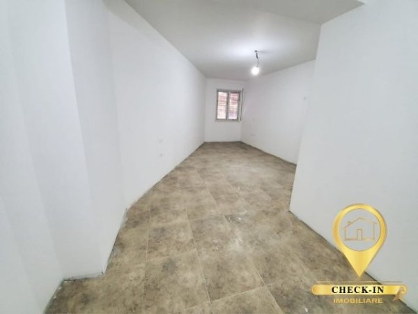 Tirane, shitet apartament 2+1+BLK Kati 1, 189 m² 250.000 Euro (Kopshti Botanik)