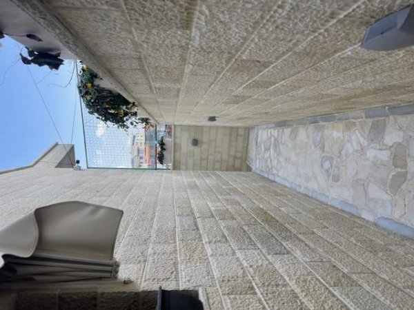 Fier, jepet me qera ambjent biznesi Kati 0, 168 m² 0  (Todi Shkurta Lagjja 29 Nentori)