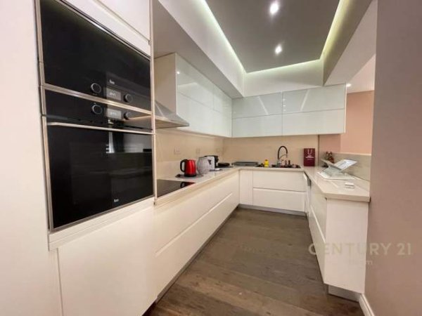 Tirane, jepet me qera apartament 2+1 1.100 Euro (LIQENI I THATE)