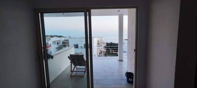 Vlore, shitet apartament 1+1 Kati 1, 55 m² 90.000 Euro (Dhermi)