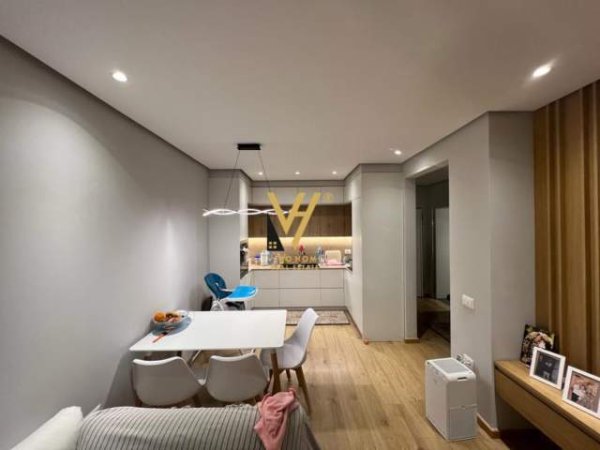 Tirane, shitet apartament 2+1+A+BLK Kati 4, 87 m² 200.000 Euro (ISH EKSPOZITA)