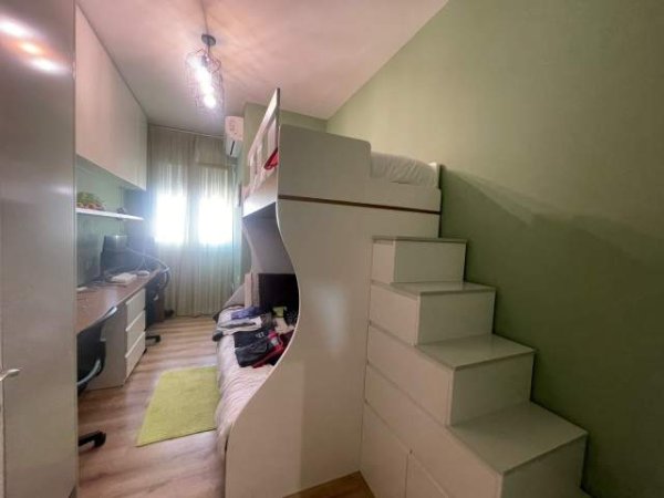 Tirane, shitet apartament 2+1 Kati 5, 87 m² 155.000 Euro (Rruga Mihal Grameno)