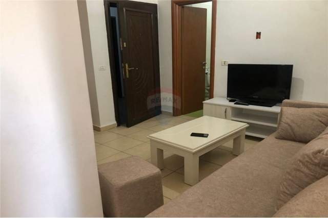 Tirane, jepet me qera apartament 1+1 Kati 3, 30.000 Leke (Aleksandri  Madh)
