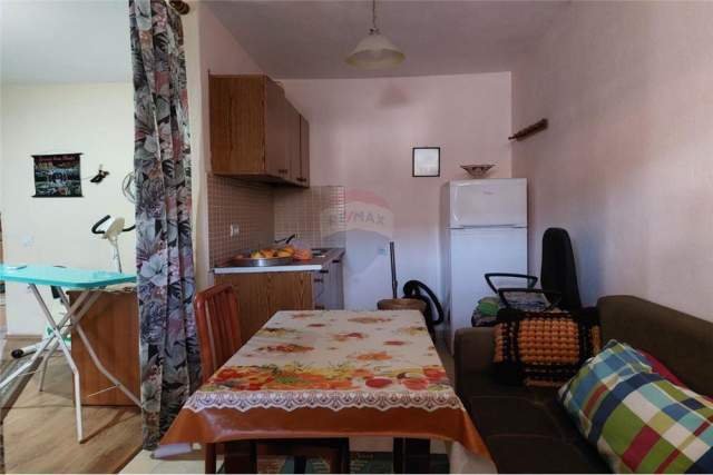 Tirane, jepet me qera apartament 1+1+A Kati 2, 62 m² 300 Euro (Bardhok Biba)