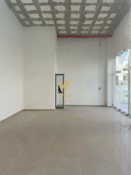 Tirane, jepet me qera dyqan Kati 0, 60 m² 1.200 € (BULEVARDI I RI)