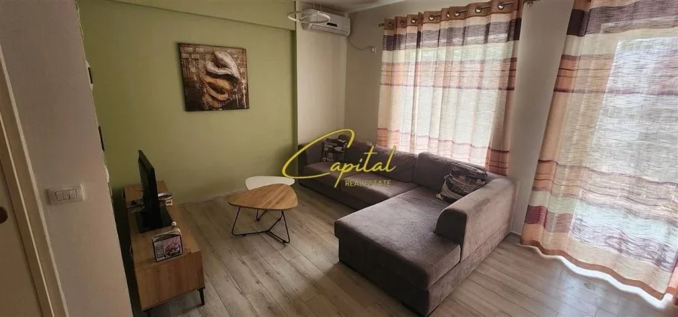 Tirane, jepet me qera apartament 2+1 Kati 4, 100 m² 700 € (KOPSHTI ZOOLOGJIK)