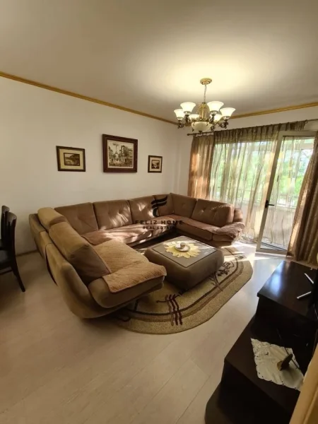 Tirane, jepet me qera apartament 1+1+Ballkon Kati 3, 67 m² 500 € (DON BOSKO)