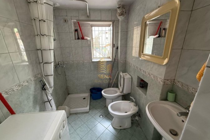 Tirane, jepet me qera apartament 2+1+Ballkon Kati 2, 65 m² 550 € (Bulevardi Gjergj Fishta)