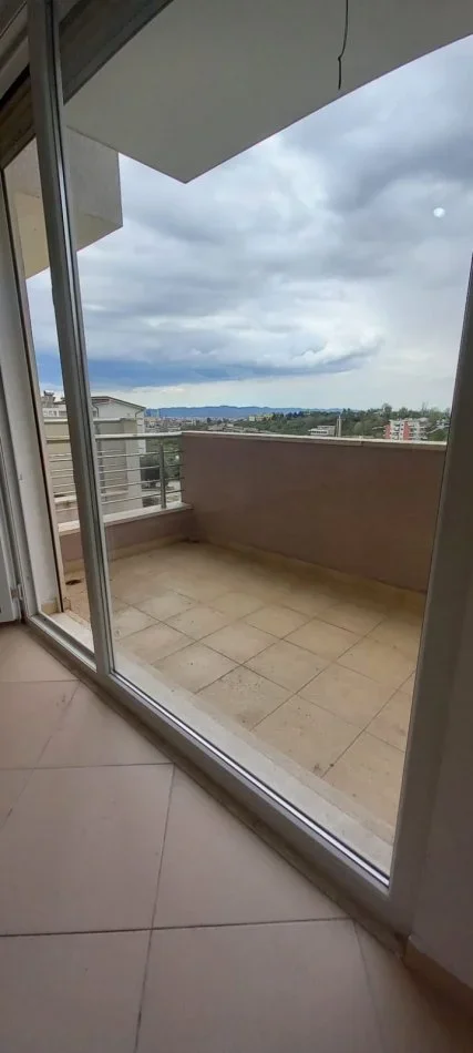 Tirane, shitet apartament 2+1 Kati 2, 118 m² 118.000 € (Hotel Gaxherri)