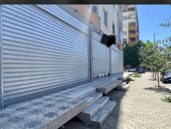 Tirane, shitet ambjent biznesi Kati 0, 220 m² 370.000 € (Misto Mame te Besim Alla)