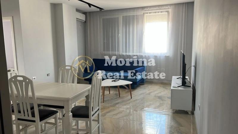 fd8c0fe5-6f30-4dbd-ad3c-1bb882d53d2d.jpg