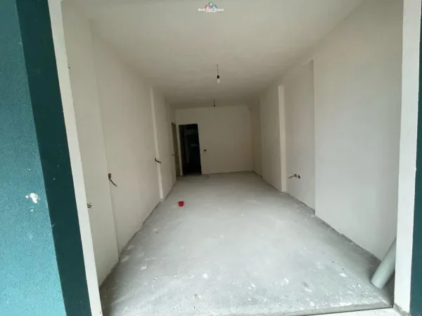 Tirane, shes apartament 2+1 Kati 5, 125 m² 187.000 € (xhamllik)